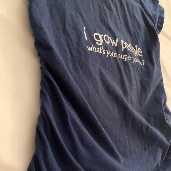 ✨[5/$20] “I Grow People. What’s your Superpower?”💥 Girlpower maternity tee🤰🏻 - Picture 3 of 7